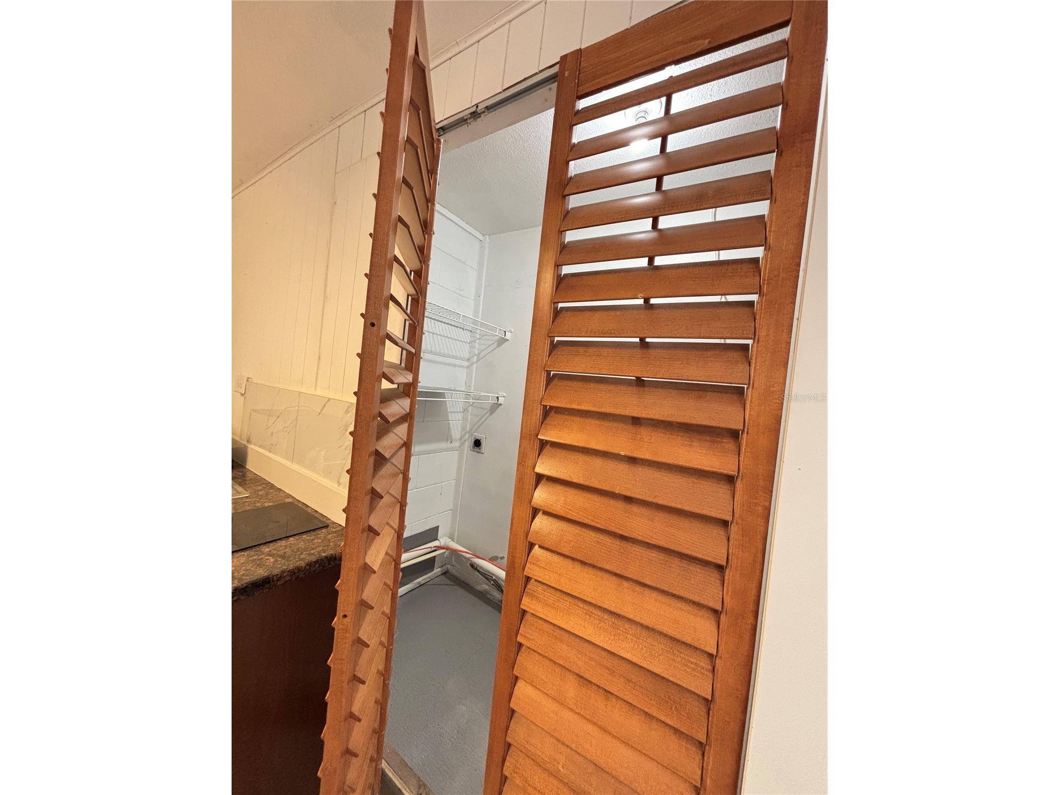 10101 Springtree Court Tampa FL 33615 A4674458 image24