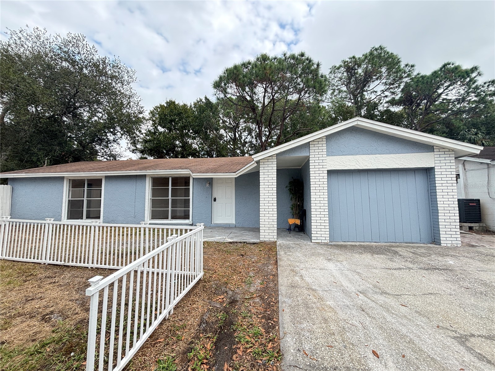 10101 Springtree Court Tampa FL 33615 A4674458 image3