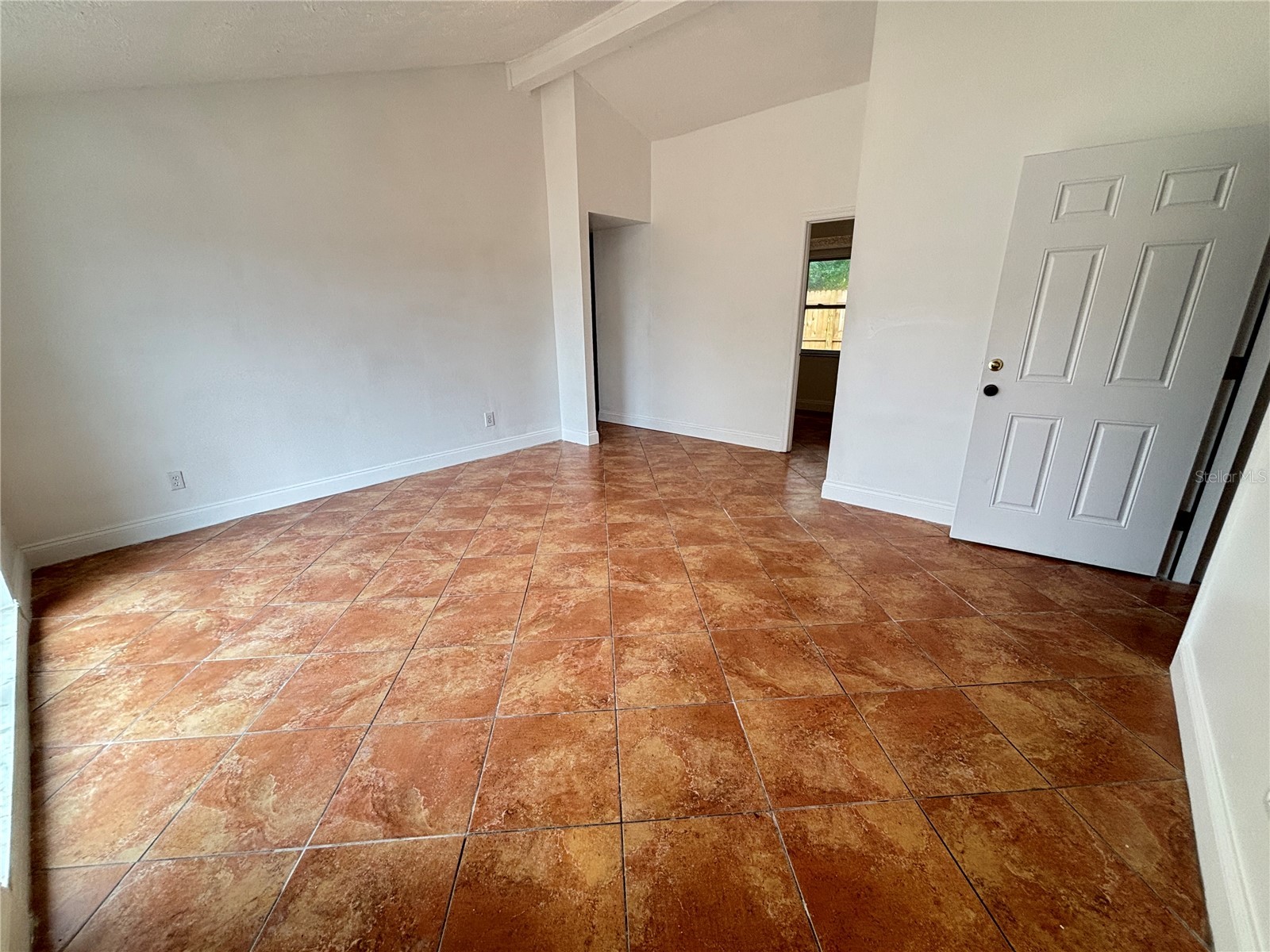 10101 Springtree Court Tampa FL 33615 A4674458 image5