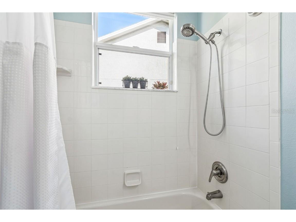 10101 Whisper Pointe Drive Tampa FL 33647 TB8457279 image51