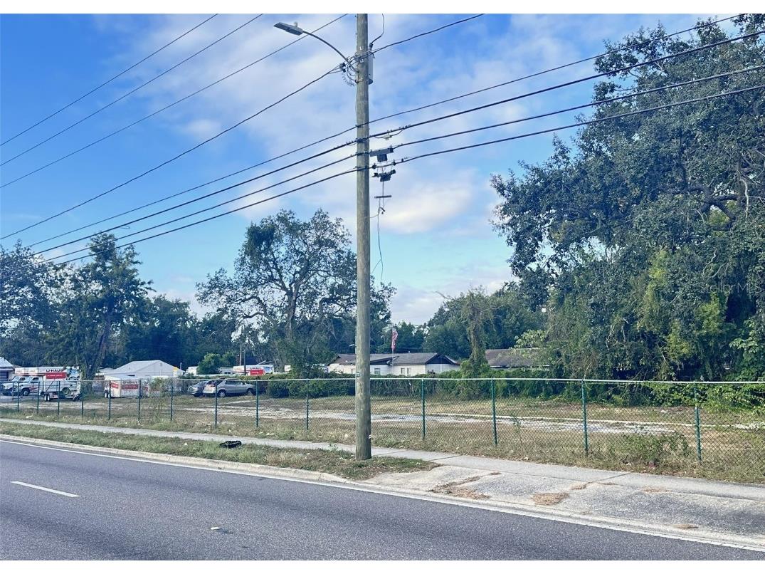 10102 N Nebraska Avenue Tampa FL 33612 TB8443296 image3
