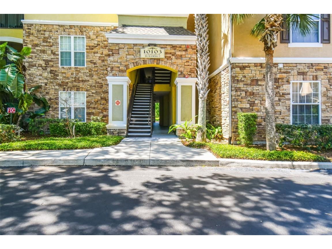10103 Courtney Oaks Circle #101 Tampa FL 33619 T3515061 image1
