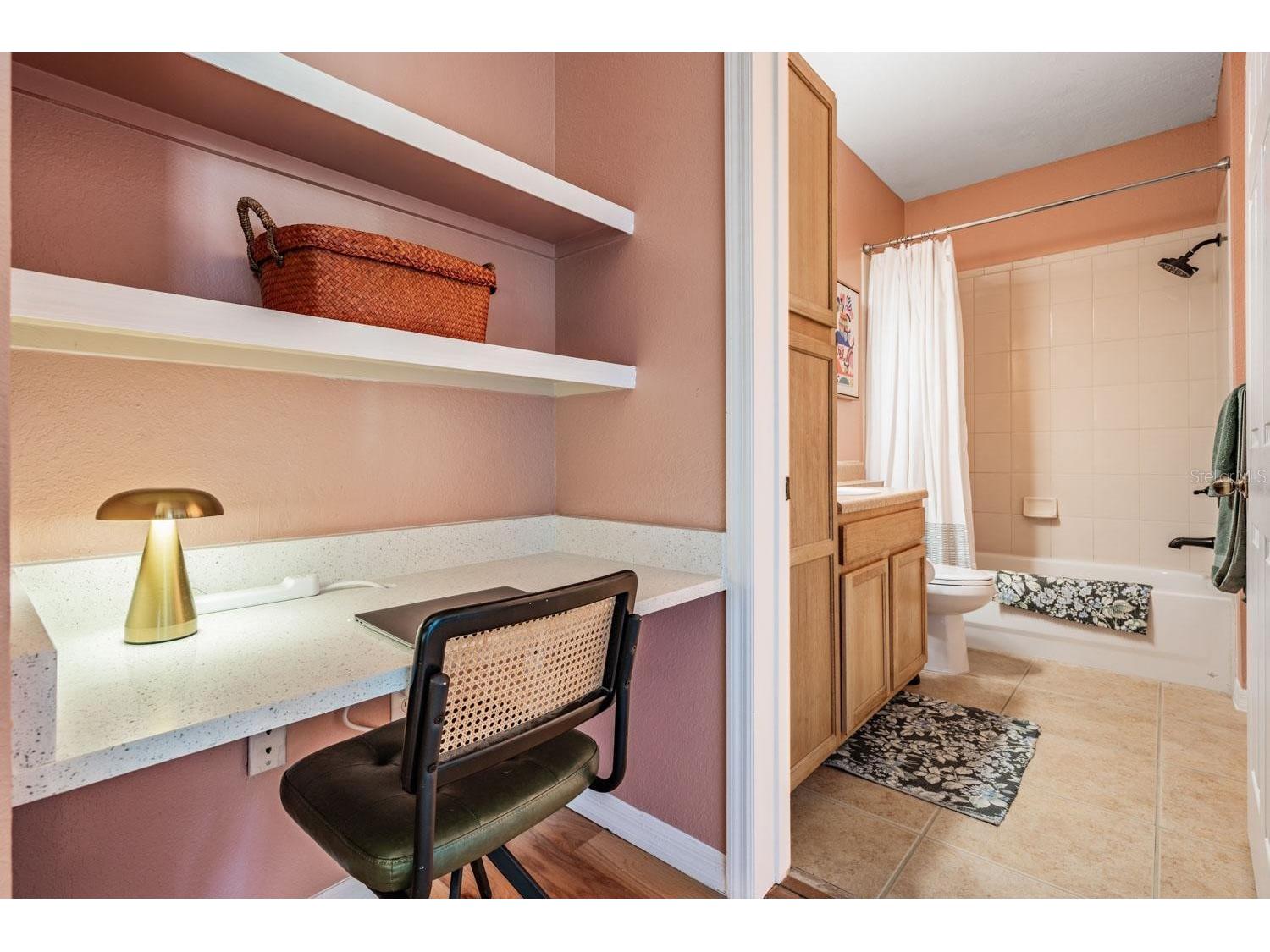 10103 Courtney Oaks Circle #103 Tampa FL 33619 TB8508637 image15