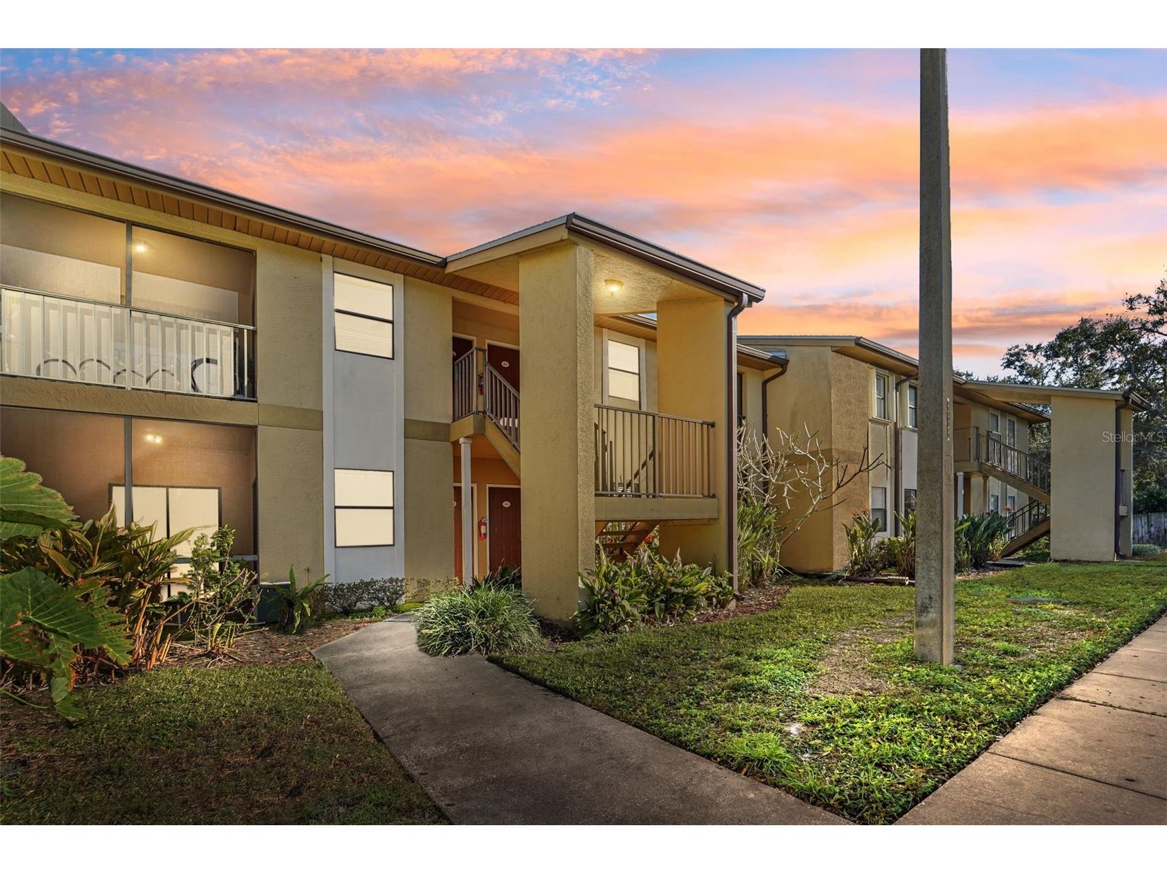 10103 Sailwinds Boulevard N #103 Largo FL 33773 - LAKE SEMINOLE TB8458836 image1