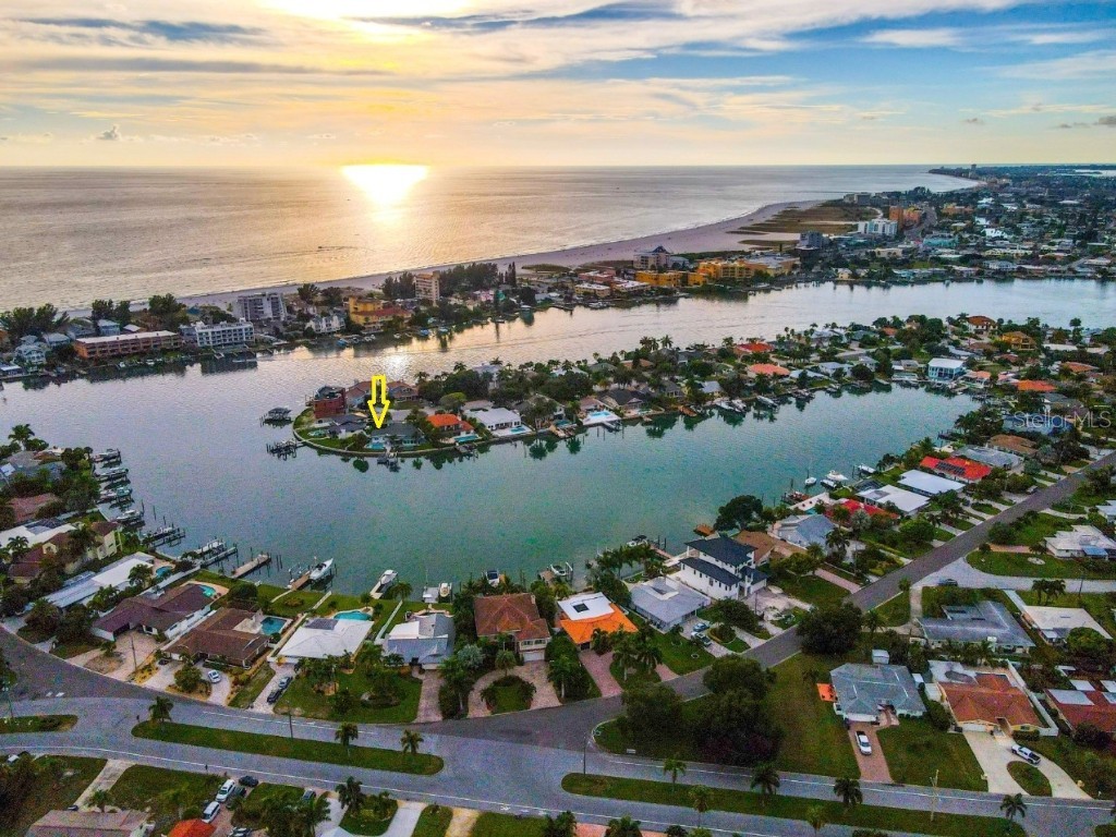 10103 Tarpon Drive Treasure Island FL 33706 TB8418644 image1