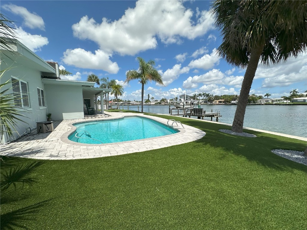 10103 Tarpon Drive Treasure Island FL 33706 TB8418644 image25