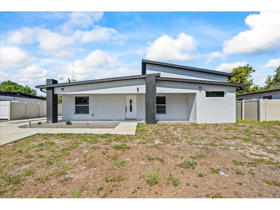 10104 N Dartmouth Avenue Tampa FL 33612 TB8380271 image1