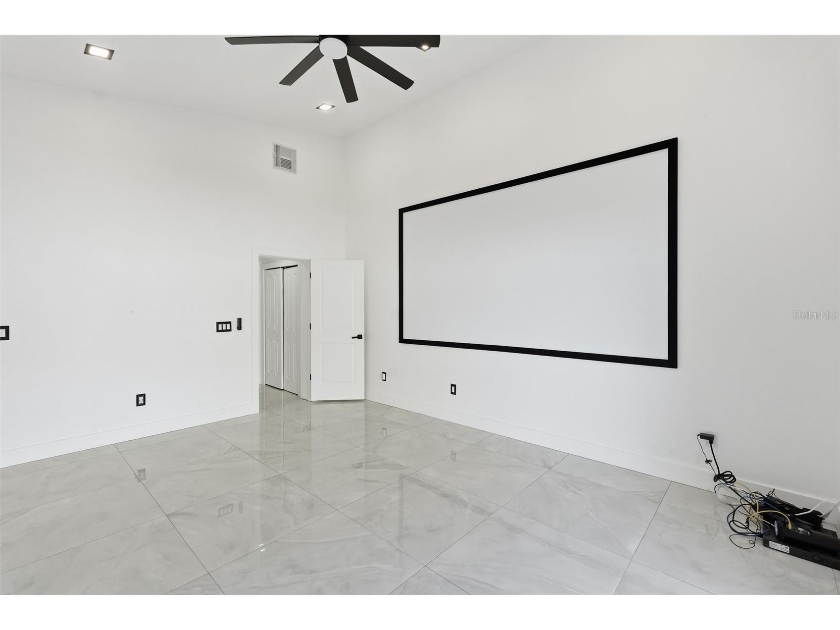 10104 N Dartmouth Avenue Tampa FL 33612 TB8481926 image24