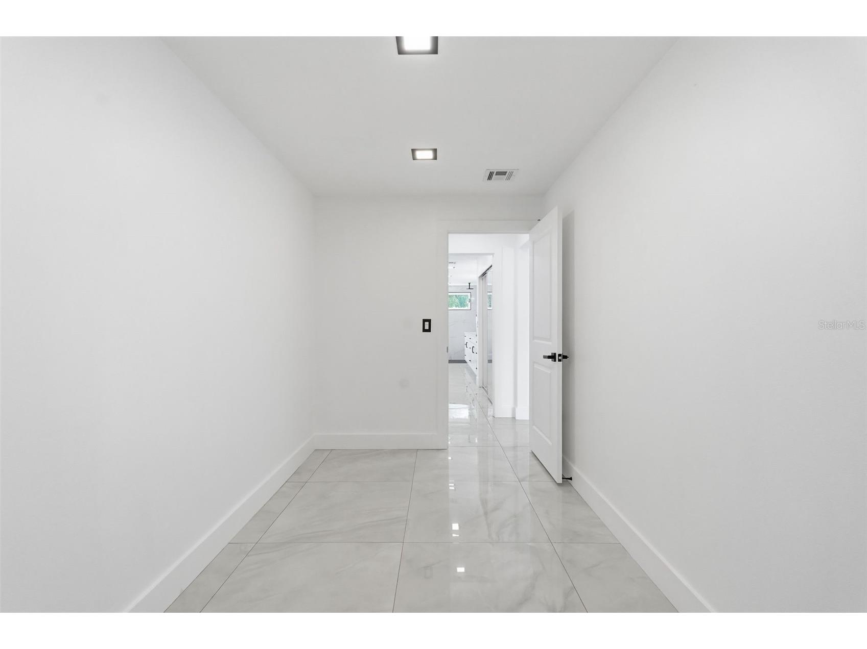 10104 N Dartmouth Avenue Tampa FL 33612 TB8481926 image28