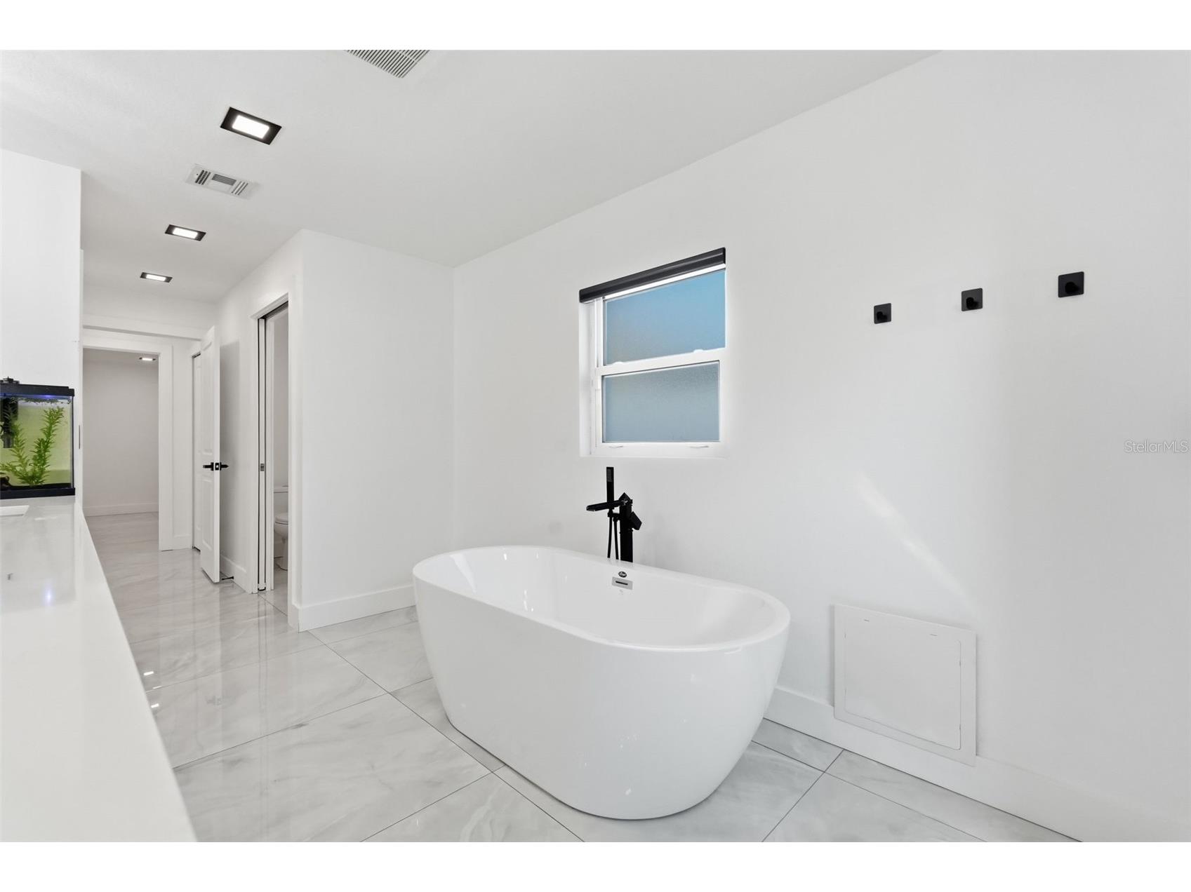 10104 N Dartmouth Avenue Tampa FL 33612 TB8481926 image34