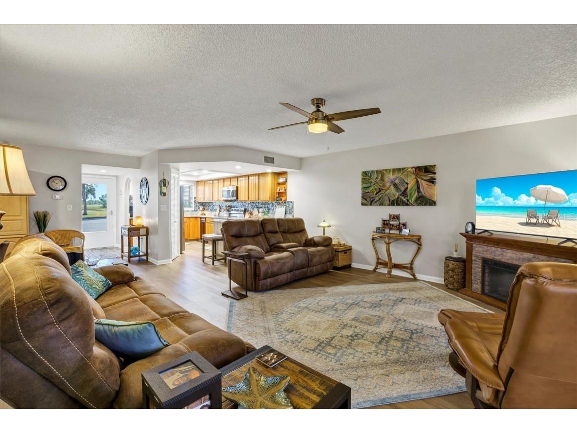 10104 Village Drive #4 Lake Wales FL 33898 P4936786 image11