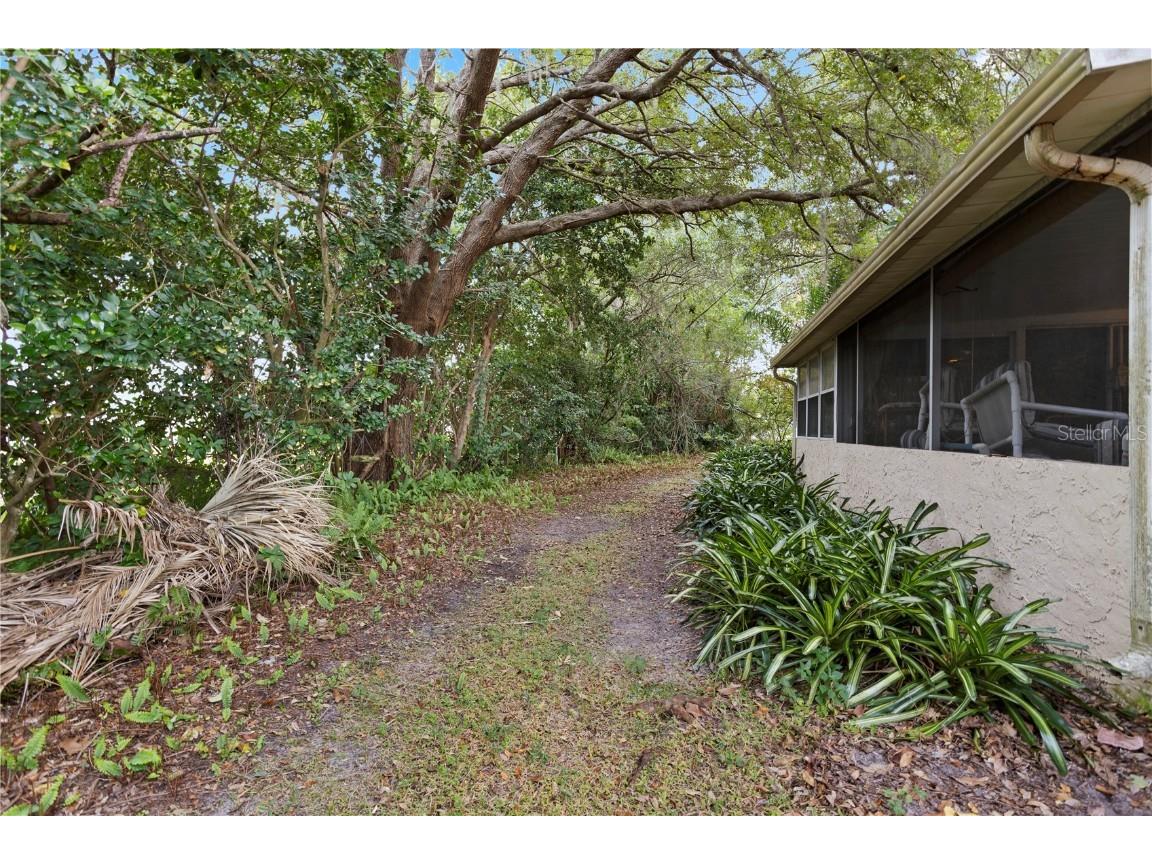 10105 Crown Court Orlando FL 32821 P4937025 image31