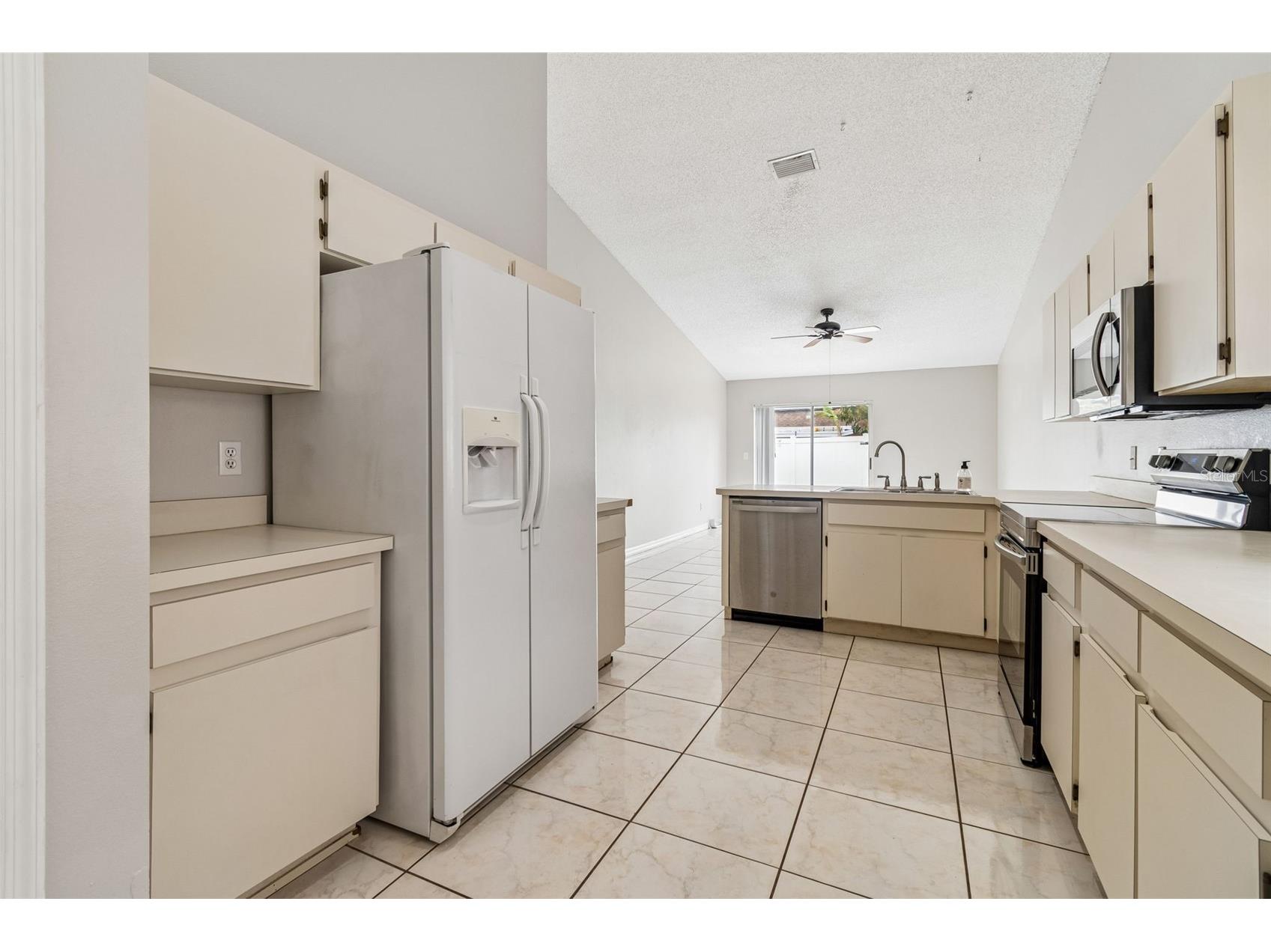 10105 Sea Spray Place Tampa FL 33624 TB8517986 image17
