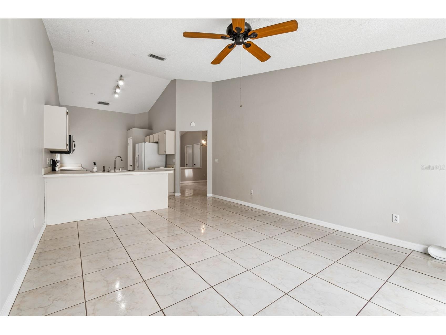 10105 Sea Spray Place Tampa FL 33624 TB8517986 image22