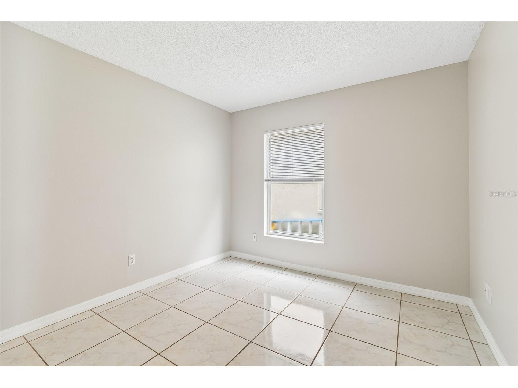 10105 Sea Spray Place Tampa FL 33624 TB8517986 image25