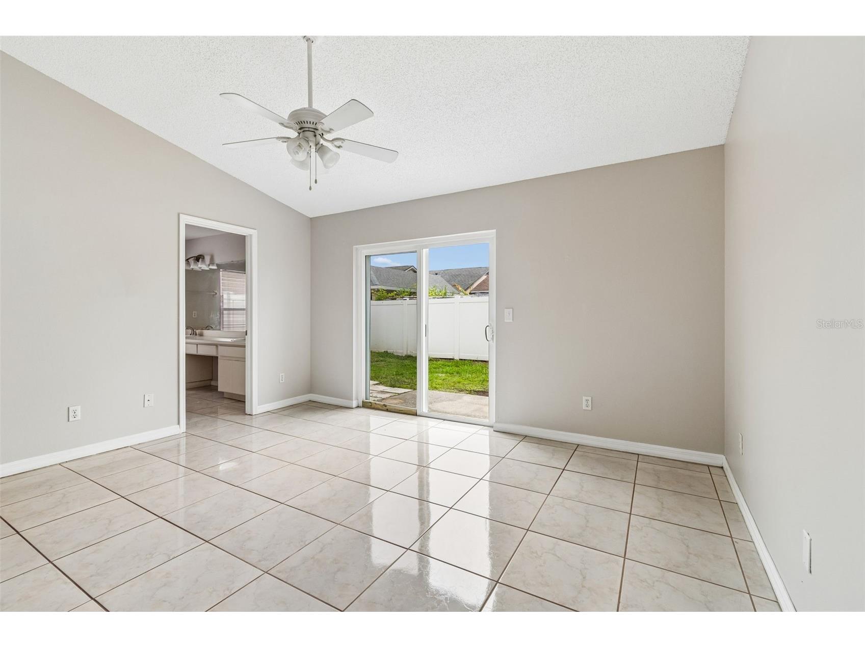 10105 Sea Spray Place Tampa FL 33624 TB8517986 image35