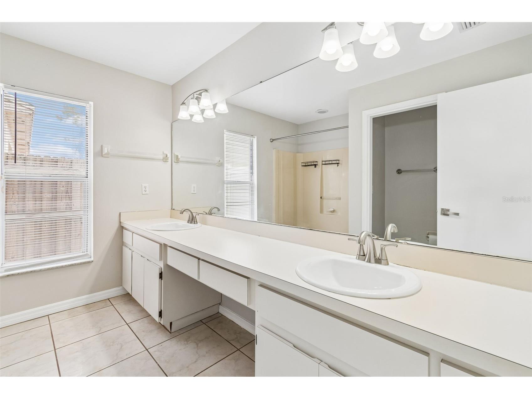 10105 Sea Spray Place Tampa FL 33624 TB8517986 image37