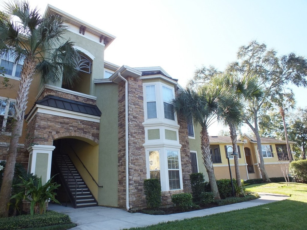 10106 Courtney Oaks Circle #104 Tampa FL 33619 T3524045 image1