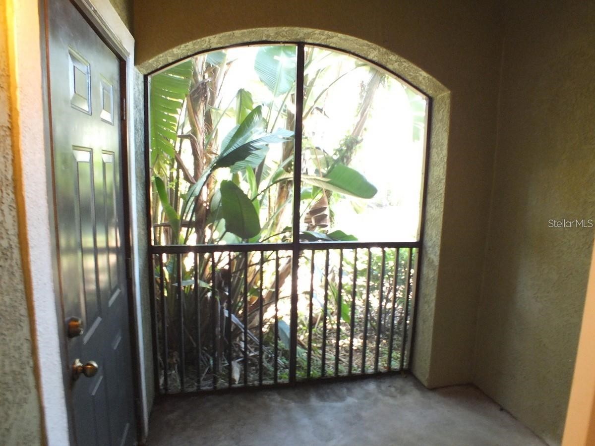 10106 Courtney Oaks Circle #104 Tampa FL 33619 TB8514509 image5