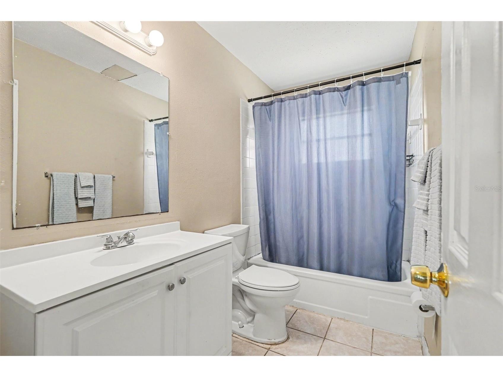 10108 Alambra Avenue Tampa FL 33619 TB8508354 image25