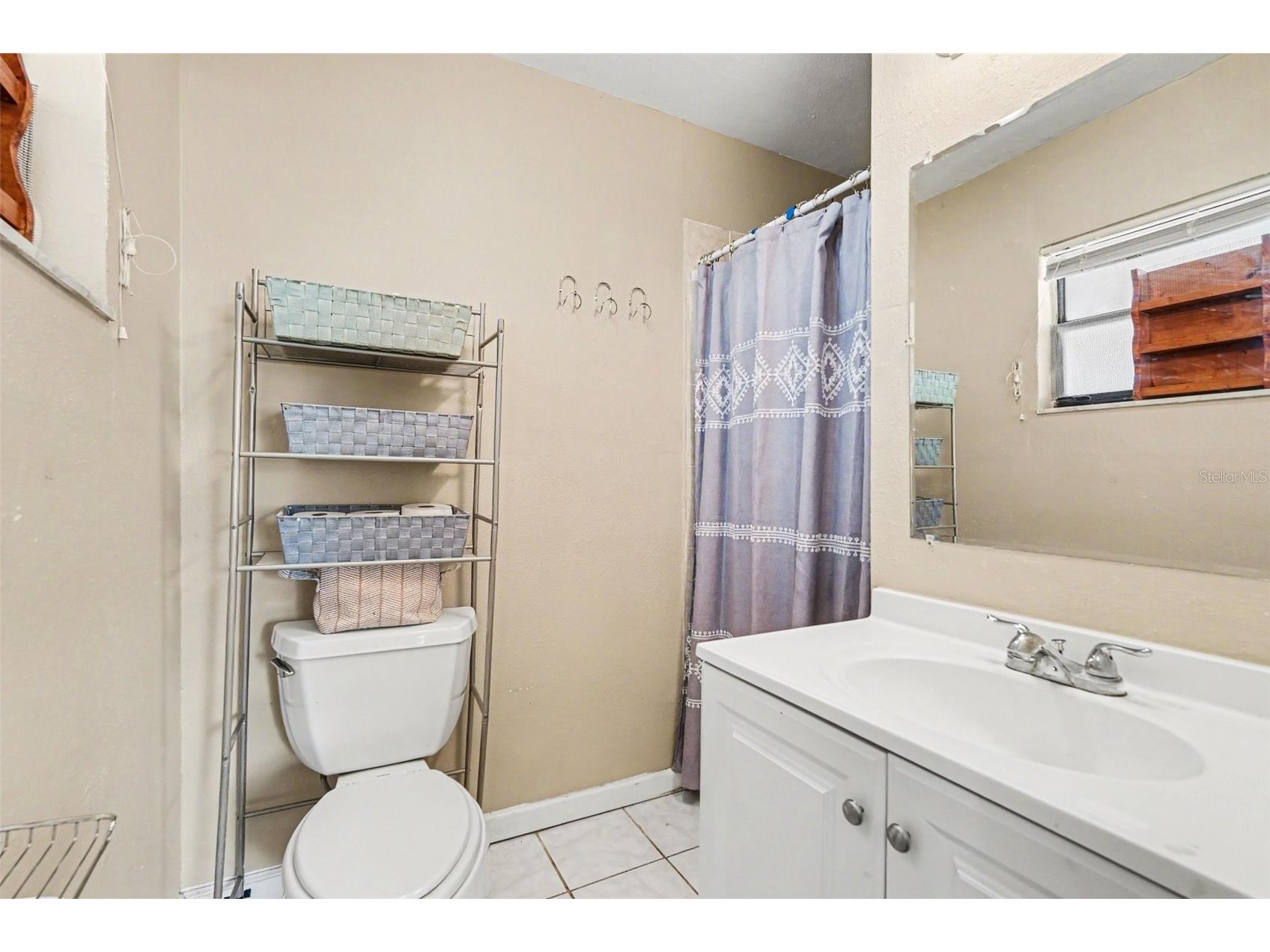 10108 Alambra Avenue Tampa FL 33619 TB8508354 image26