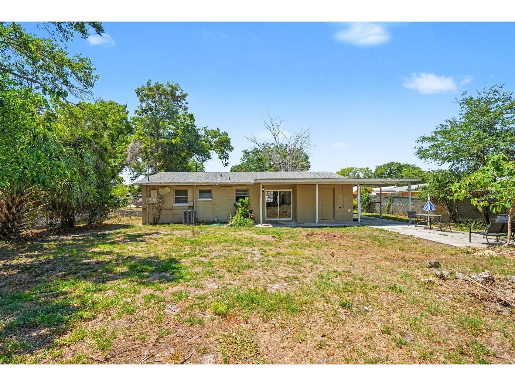 10108 Alambra Avenue Tampa FL 33619 TB8508354 image32