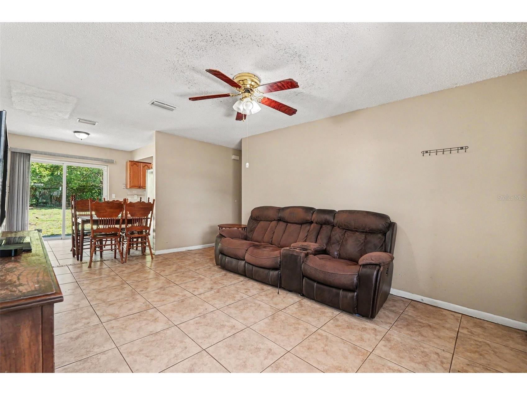 10108 Alambra Avenue Tampa FL 33619 TB8508354 image6