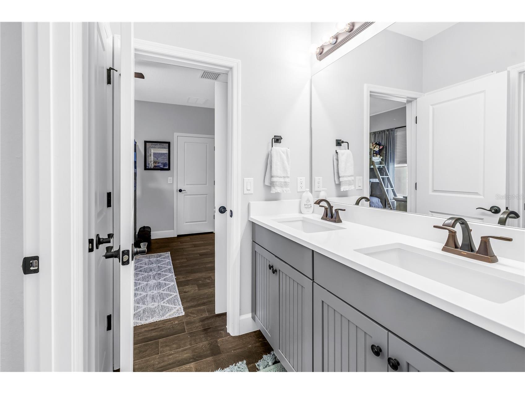 10108 Corriente Court Palmetto FL 34221 TB8521162 image56