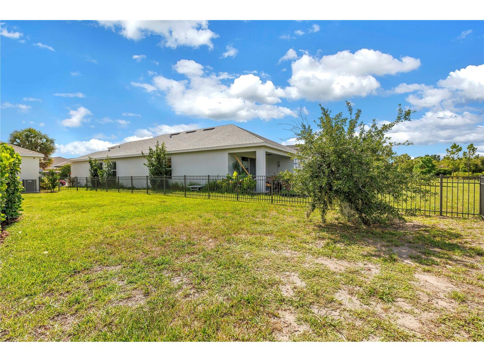 10108 Corriente Court Palmetto FL 34221 TB8521162 image74