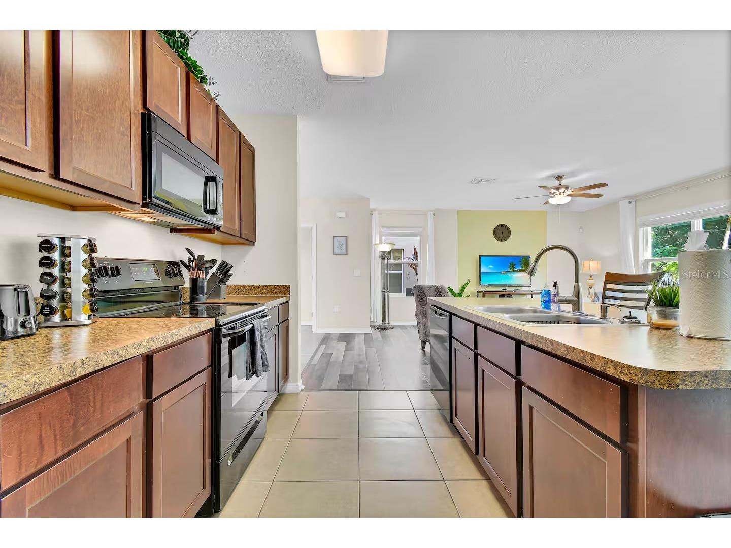 10108 Hawk Storm Avenue Tampa FL 33610 TB8494620 image10