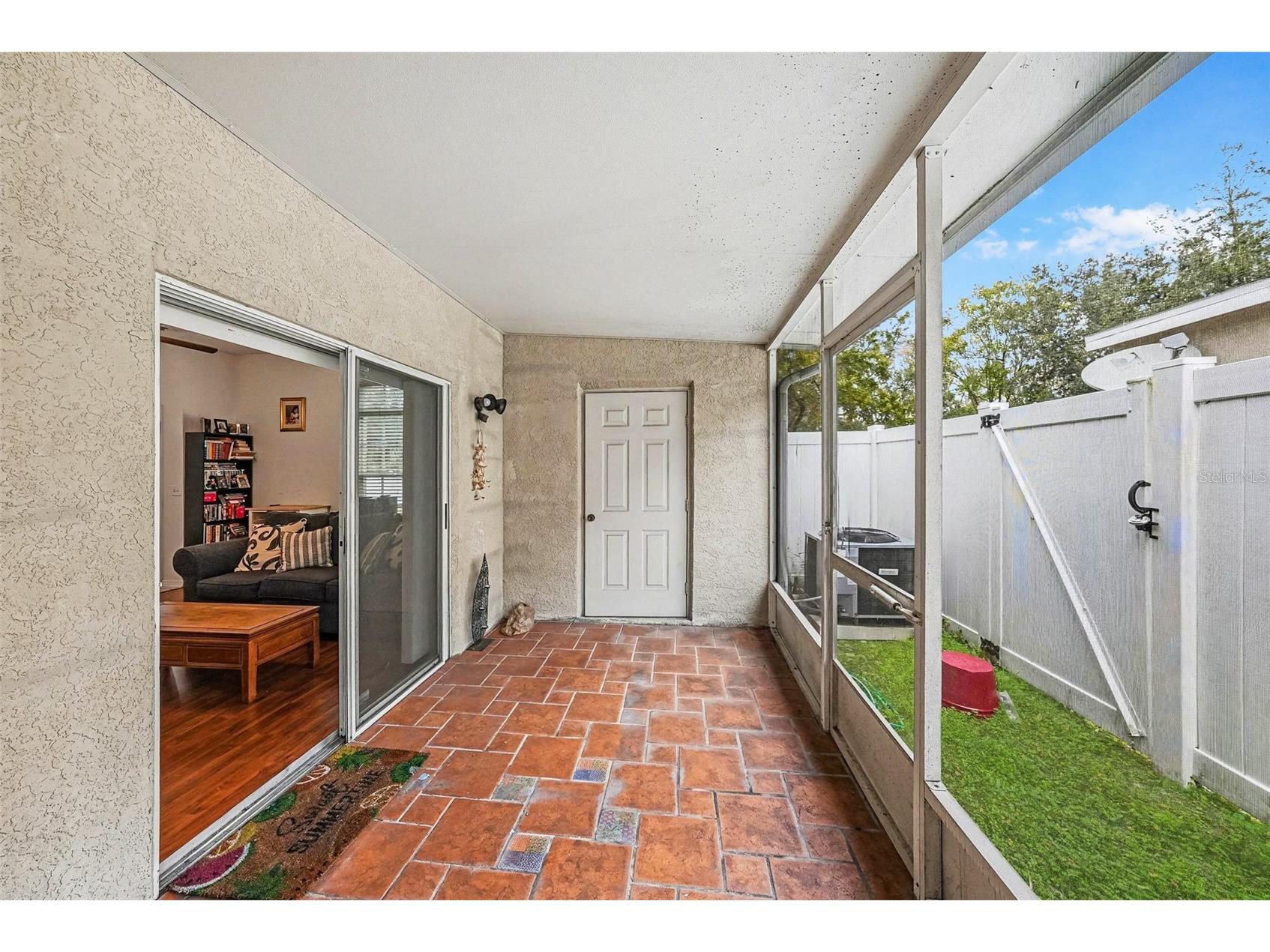 10109 Belleville Place Tampa FL 33624 TB8476454 image17