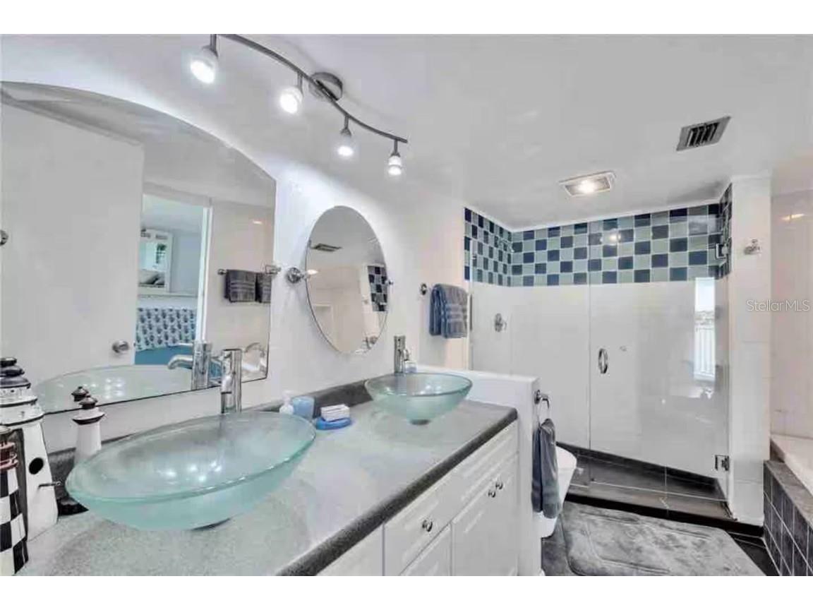 10109 Gulf Boulevard #202 Treasure Island FL 33706 TB8410827 image17