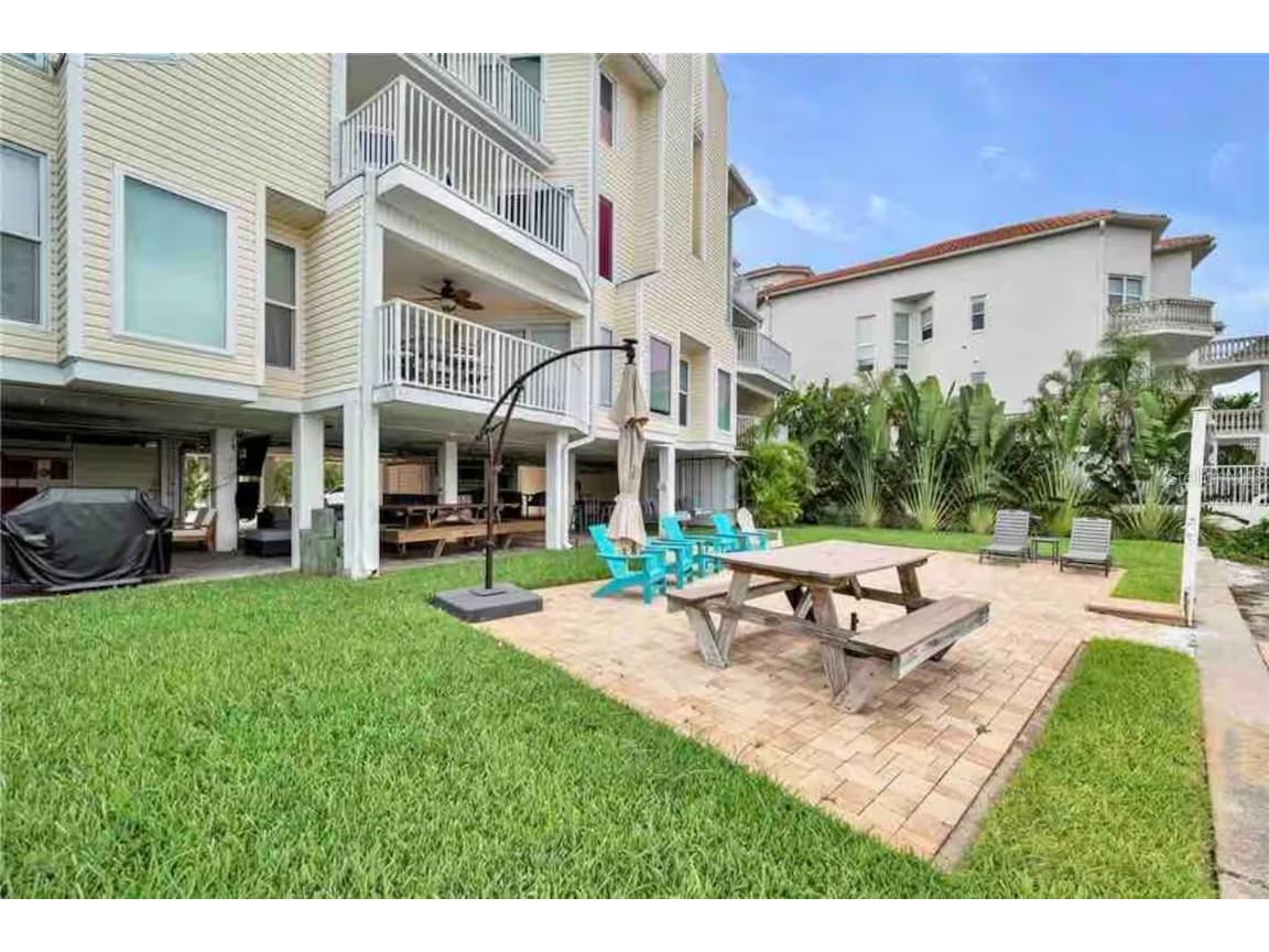 10109 Gulf Boulevard #202 Treasure Island FL 33706 TB8410827 image23