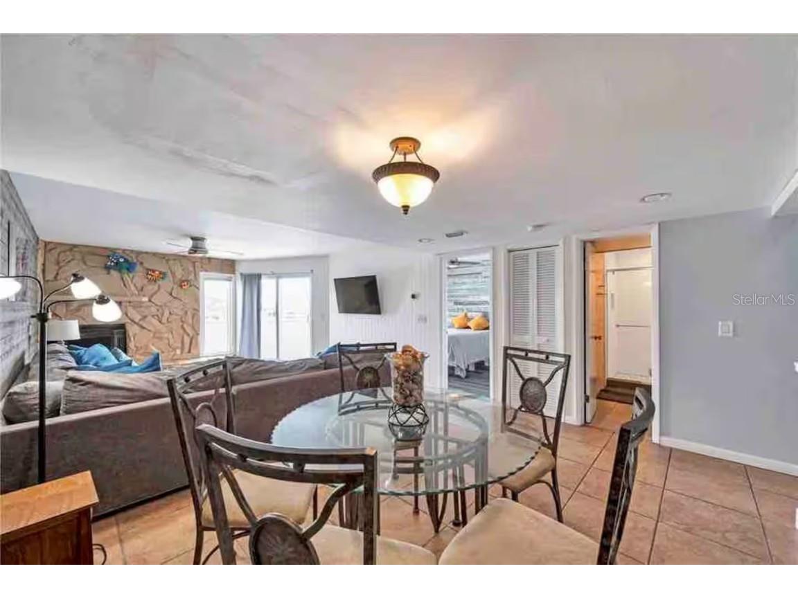 10109 Gulf Boulevard #202 Treasure Island FL 33706 TB8410827 image8