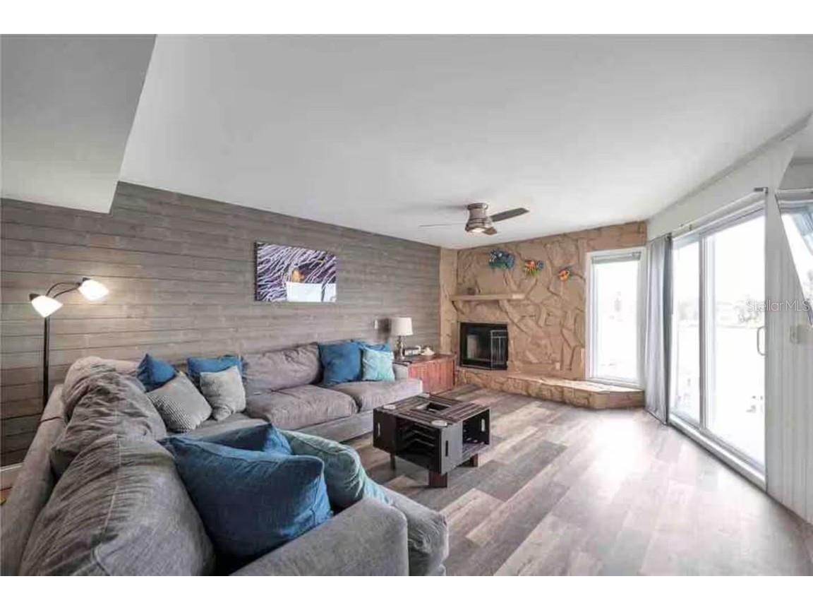 10109 Gulf Boulevard #202 Treasure Island FL 33706 TB8410827 image9