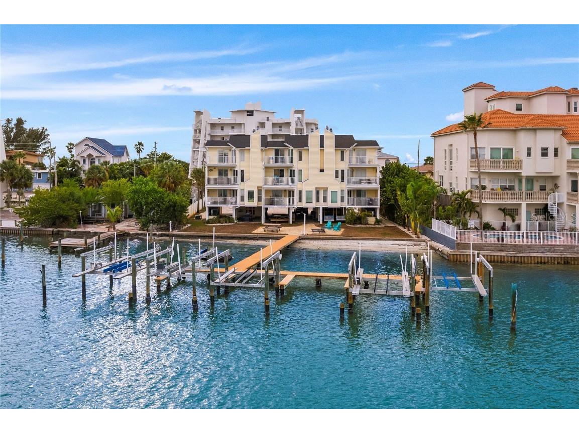 10109 Gulf Boulevard #203 Treasure Island FL 33706 U8232321 image1