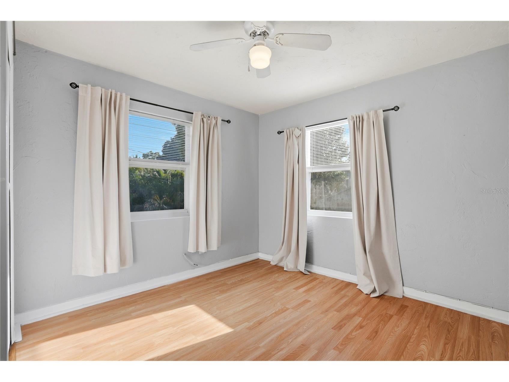 1011 14th Street N Saint Petersburg FL 33705 TB8509624 image44