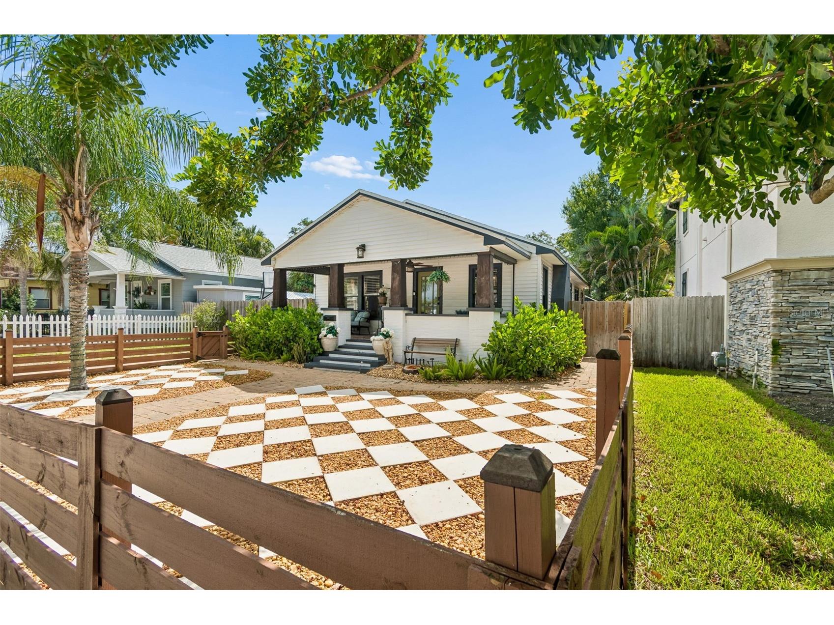 1011 14th Street N Saint Petersburg FL 33705 TB8523224 image2