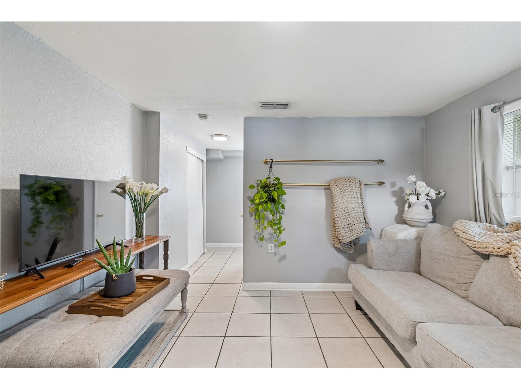 1011 14th Street N Saint Petersburg FL 33705 TB8523224 image25