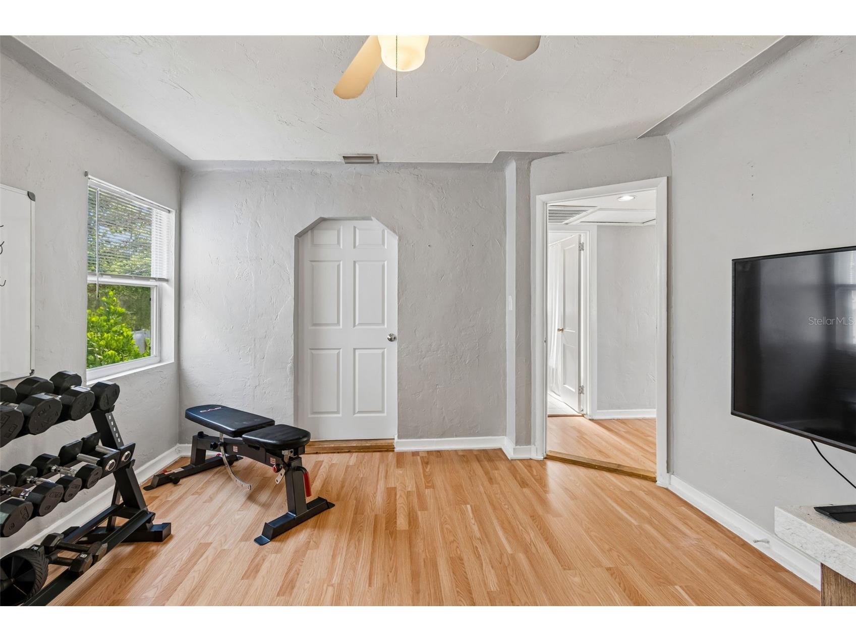 1011 14th Street N Saint Petersburg FL 33705 TB8523224 image34