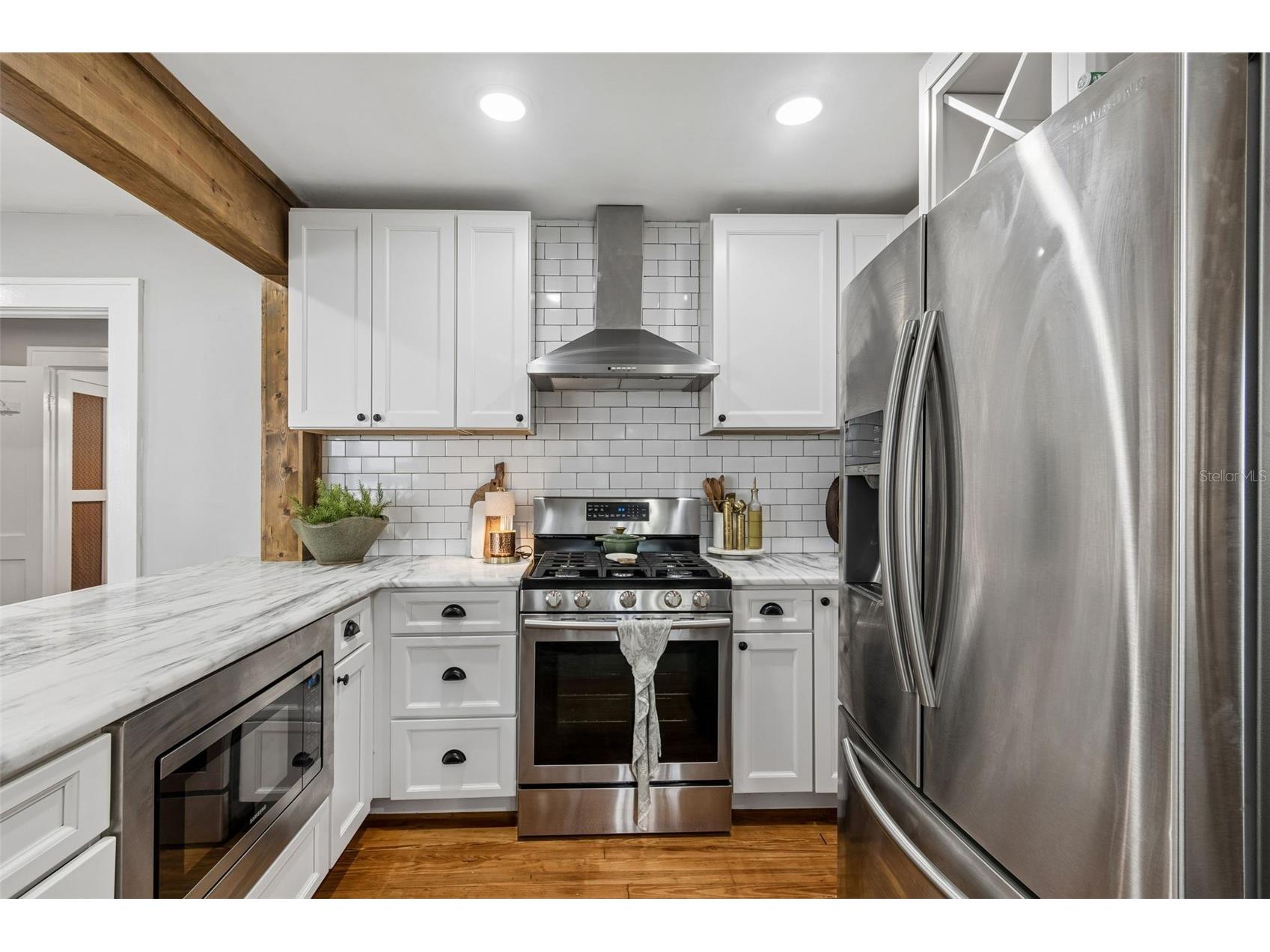 1011 14th Street N Saint Petersburg FL 33705 TB8523224 image9