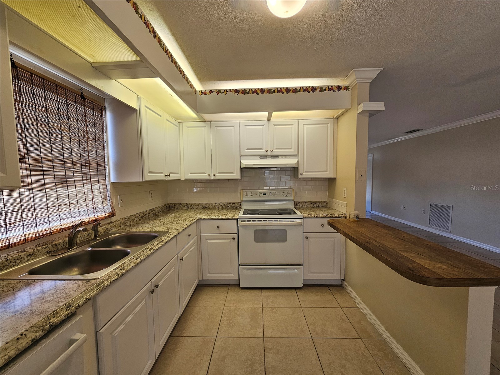 1011 Bacon Avenue Sarasota FL 34232 A4681625 image16