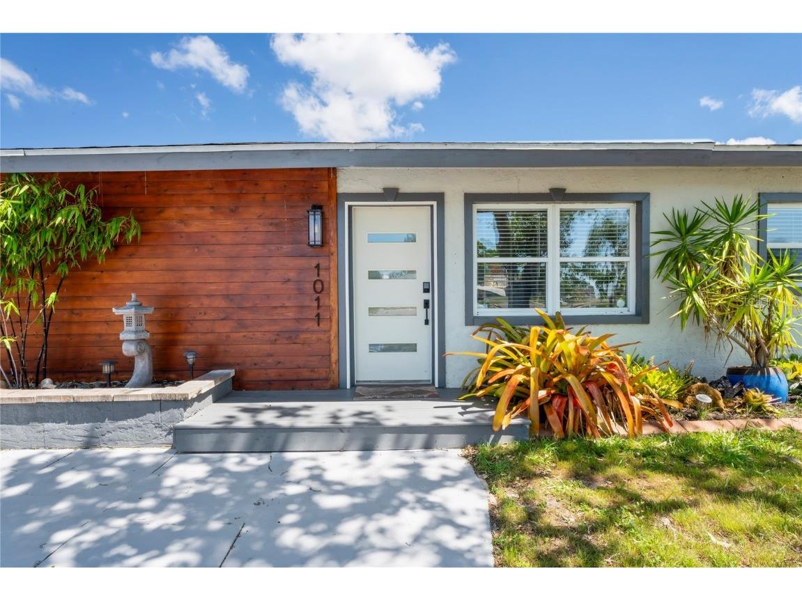 1011 Dartmouth Drive Bradenton FL 34207 T3514186 image1
