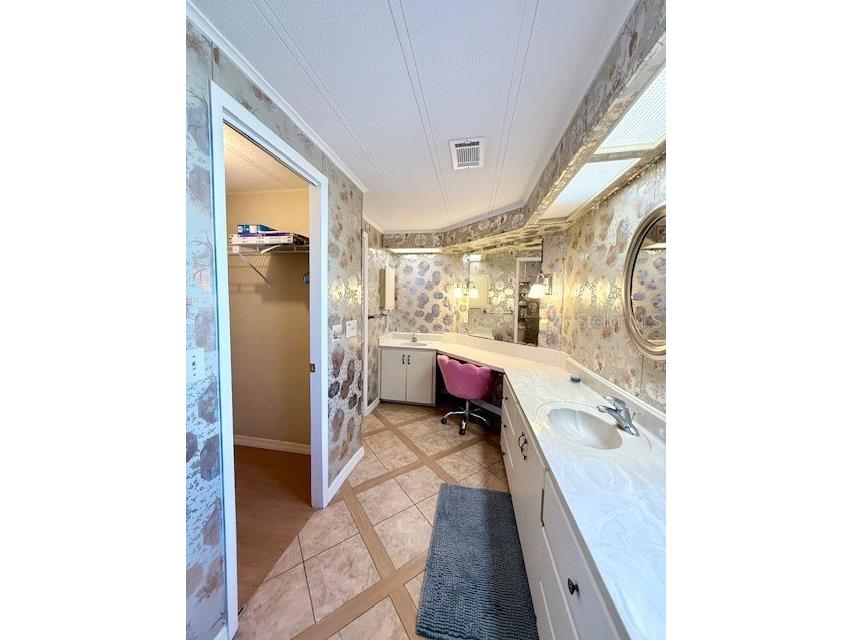 1011 Elizabeth Lane Lakeland FL 33809 L4958042 image33
