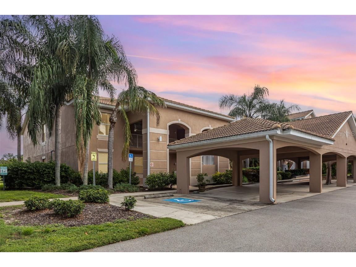 1011 Fairwaycove Lane #201 Bradenton FL 34212 A4665844 image1