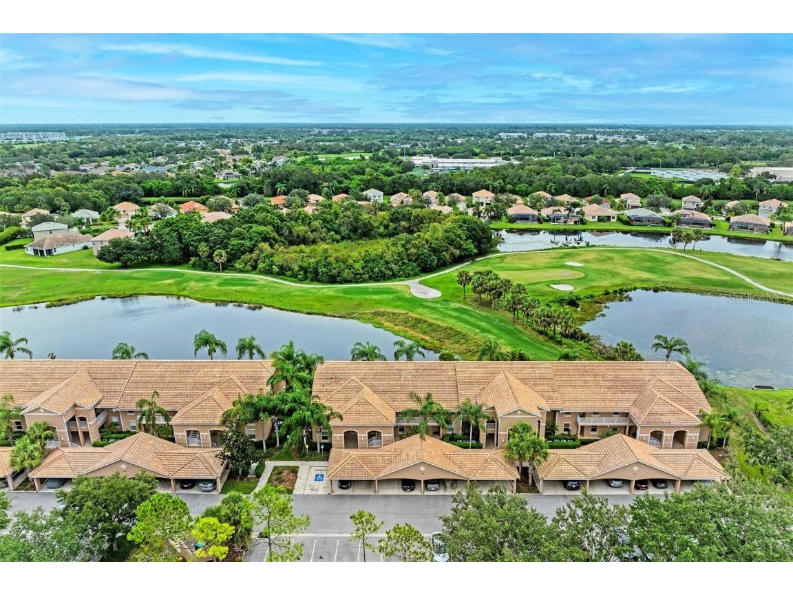 1011 Fairwaycove Lane #202 Bradenton FL 34212 A4581334 image1