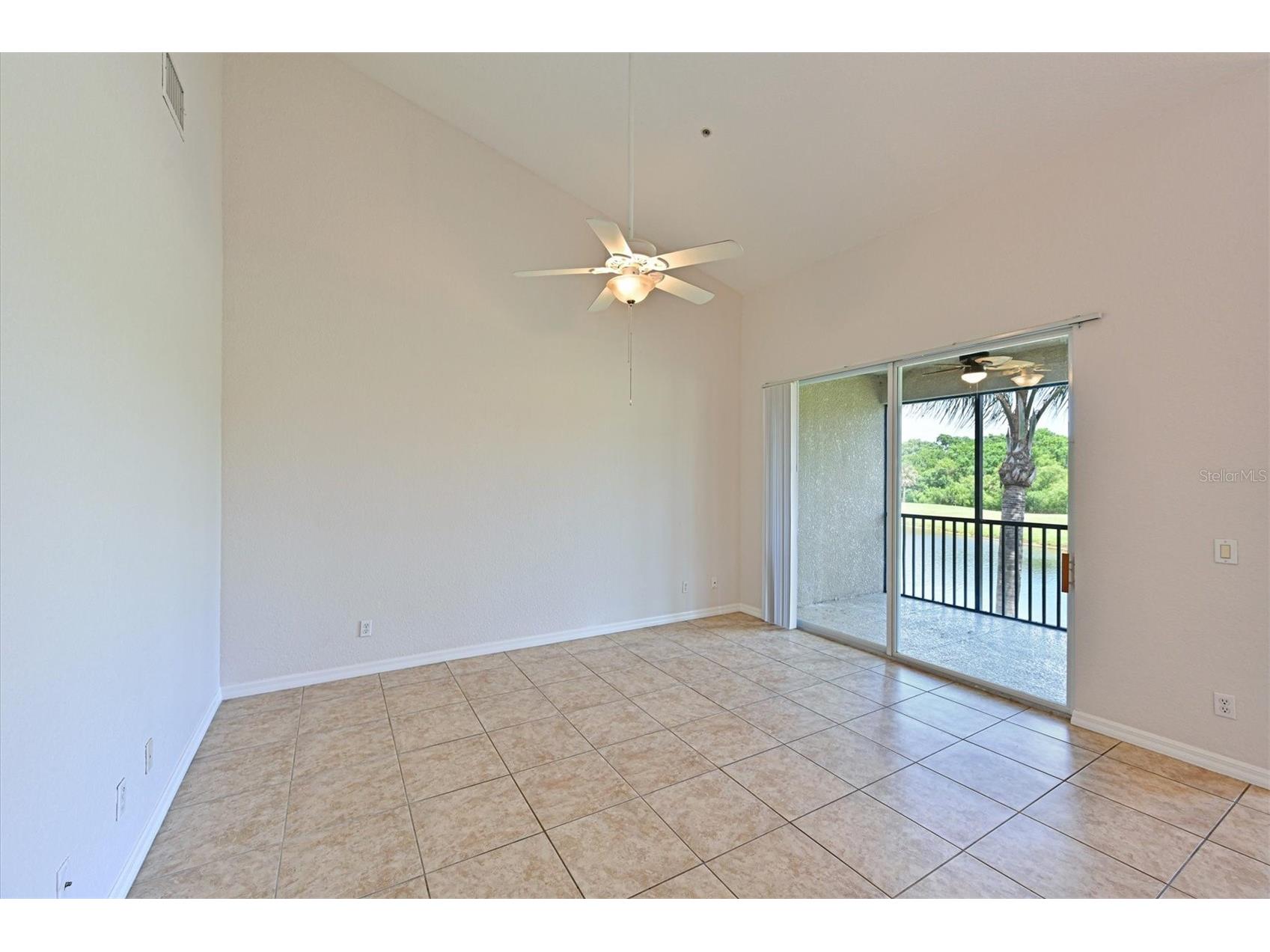 1011 Fairwaycove Lane #202 Bradenton FL 34212 A4690438 image11