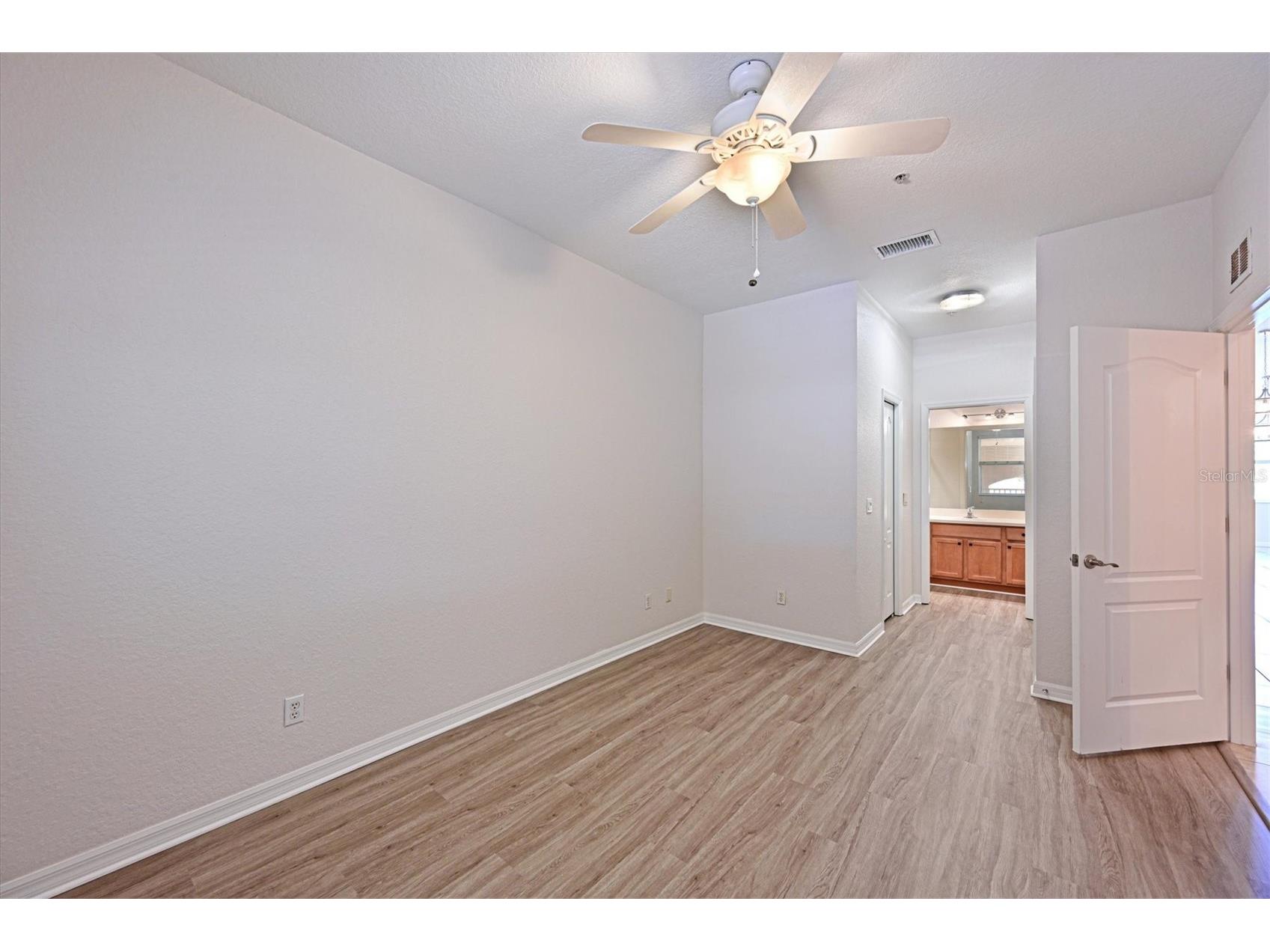 1011 Fairwaycove Lane #202 Bradenton FL 34212 A4690438 image27