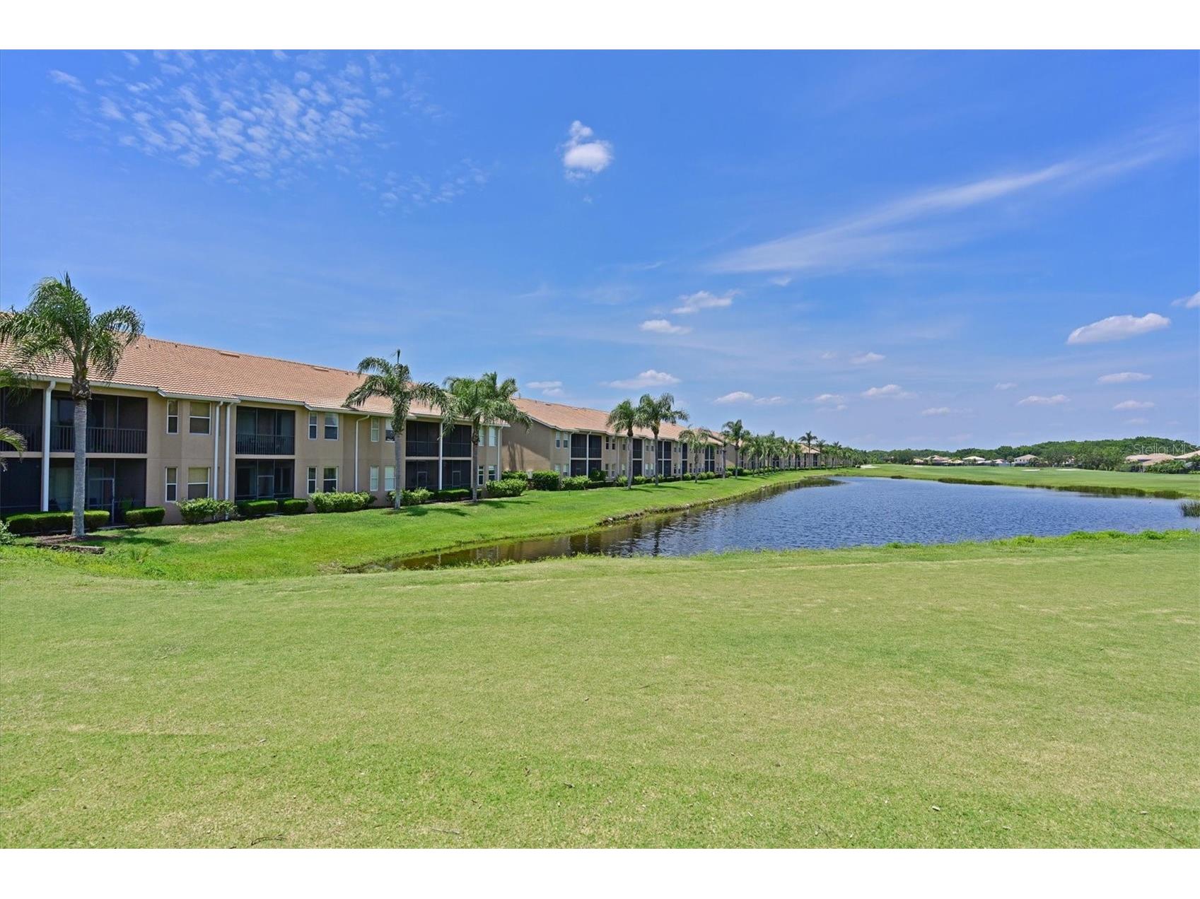 1011 Fairwaycove Lane #202 Bradenton FL 34212 A4690438 image38