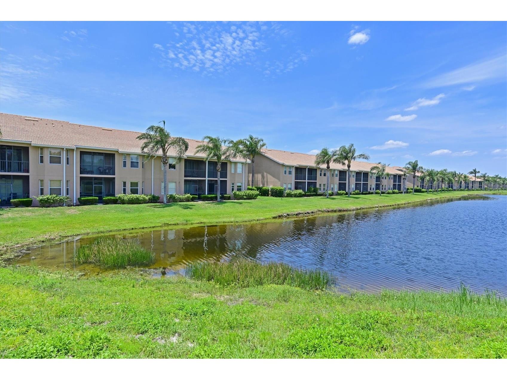 1011 Fairwaycove Lane #202 Bradenton FL 34212 A4690438 image39